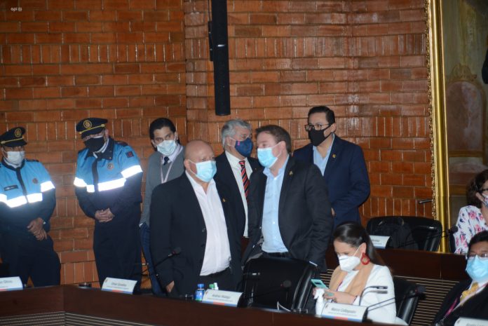 Proceso. El Concejo Metropolitano de Quito está a la espera del pronunciamiento del TCE sobre el pedido del Alcalde sobre su remoción.