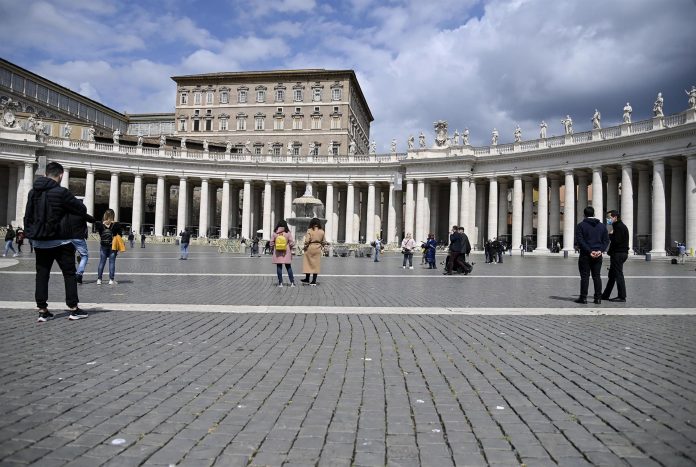 PROCESO. El cardenal Angelo Becciu es acusado de malversar fondos de la curia romana.