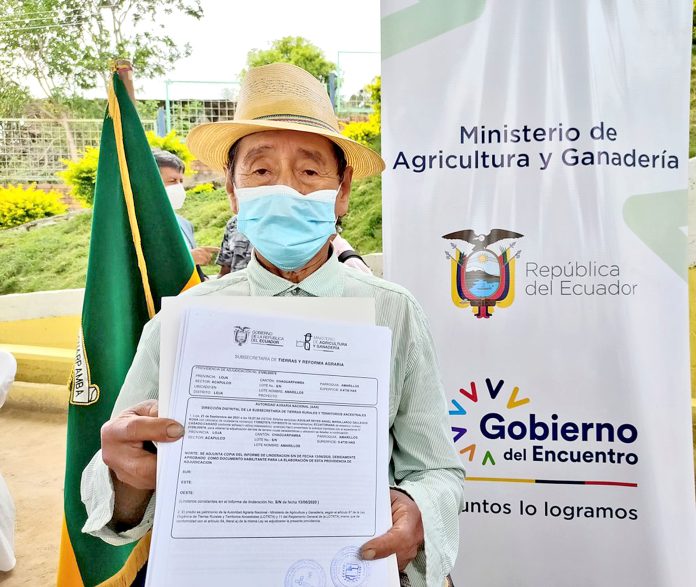 Legalizan 142 títulos de propiedad de tierras Legalizan 142 títulos de propiedad de tierras