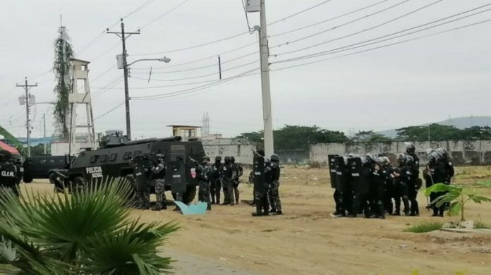 La Policía intenta controlar incidentes en la Penitenciaría