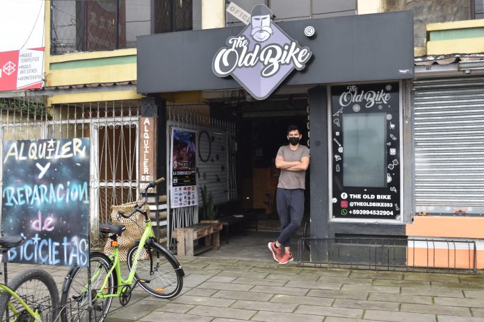 LOCAL. ‘The Old Bike’ está ubicado en avenida Quito y calle Cosmos.
