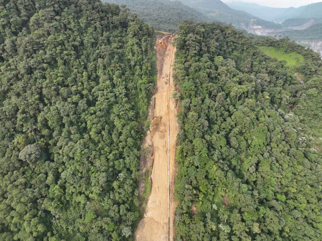 Producción petrolera cae y bordea los 100.000 barriles diarios