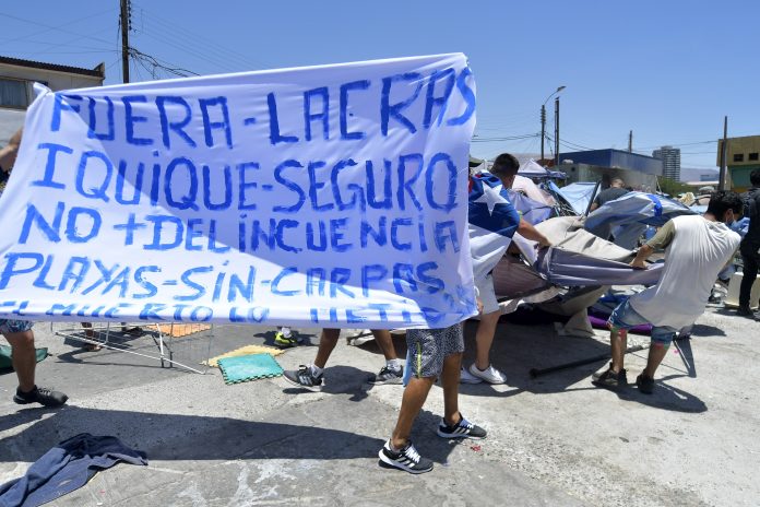 Durante la manifestación realizada el domingo en Iquique un inmigrante venezolano fue agredido por supuestos infiltrados.