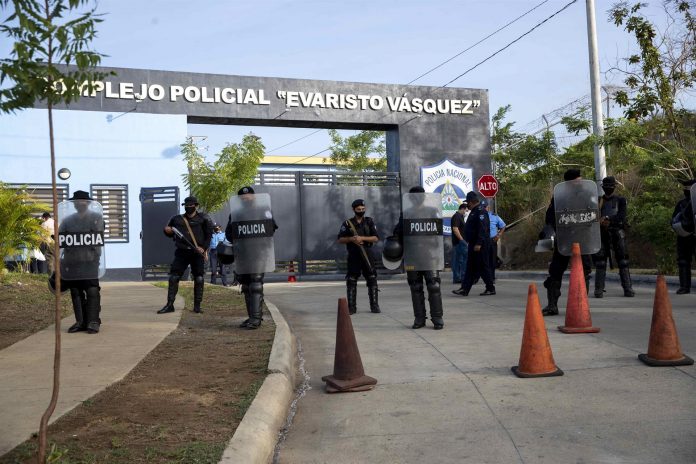 Imagen de la Dirección de Auxilio Judicial Complejo Policial Evaristo Vásquez, en donde se realizaron los primeros procesos judiciales.