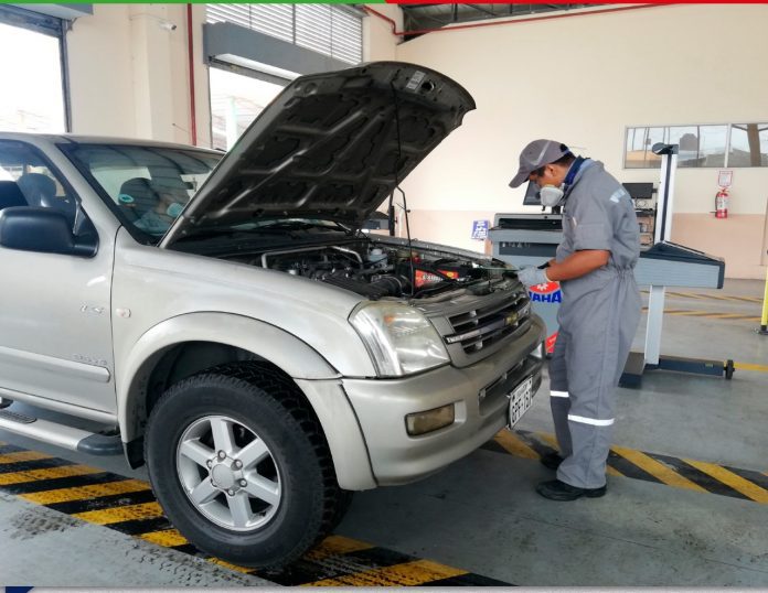 La revisión técnica vehicular debe hacerse una vez al año.